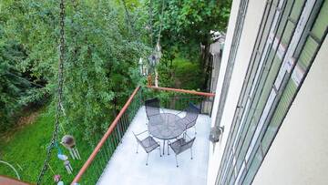 Фото номера Вилла с 3 спальнями Виллы Villa in Kutaisi, Near Sataplia Nature Reserve г. Gumbra 45